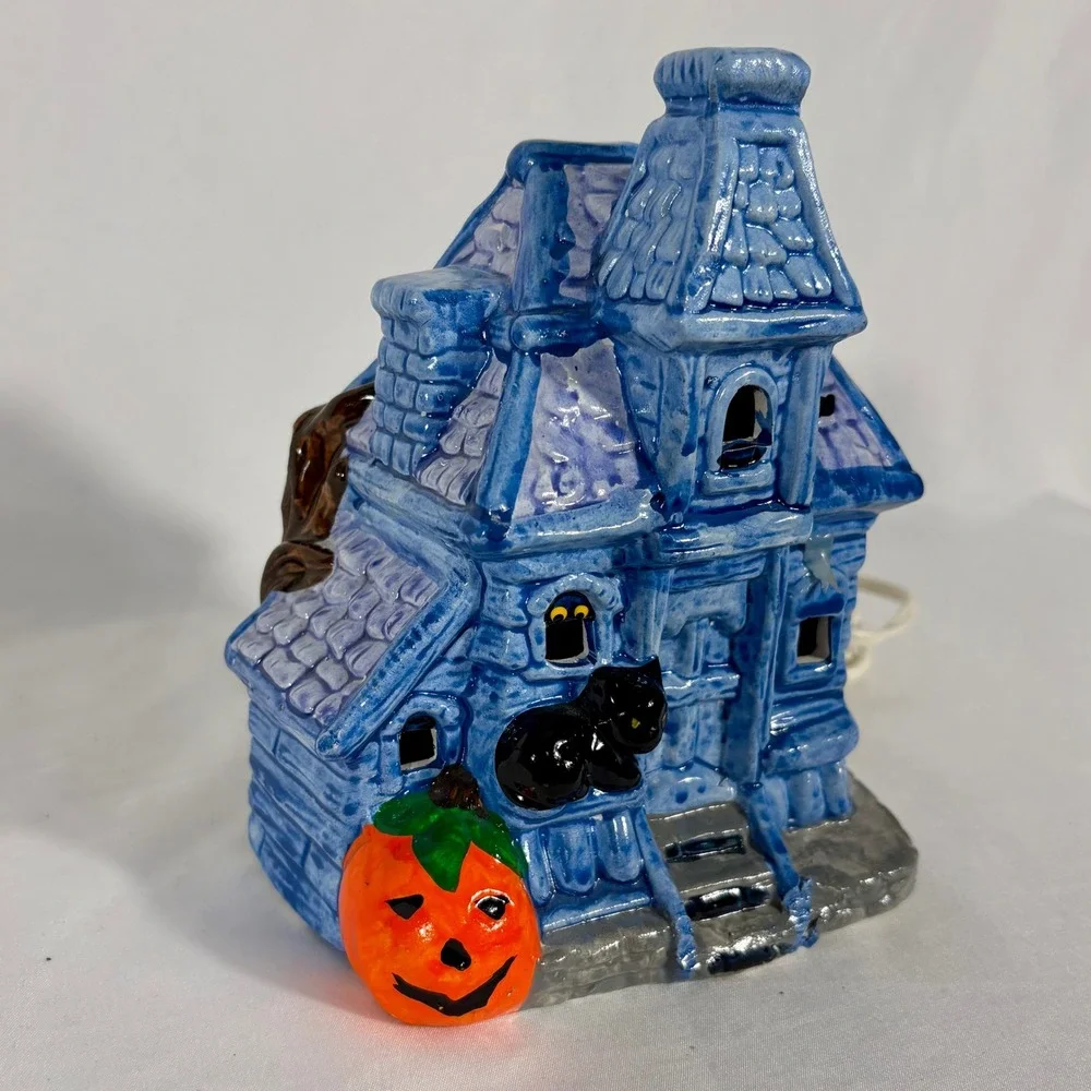 Vintage 1987 Casper Friendly Ghost Haunted House Ceramic Light Halloween Harvey